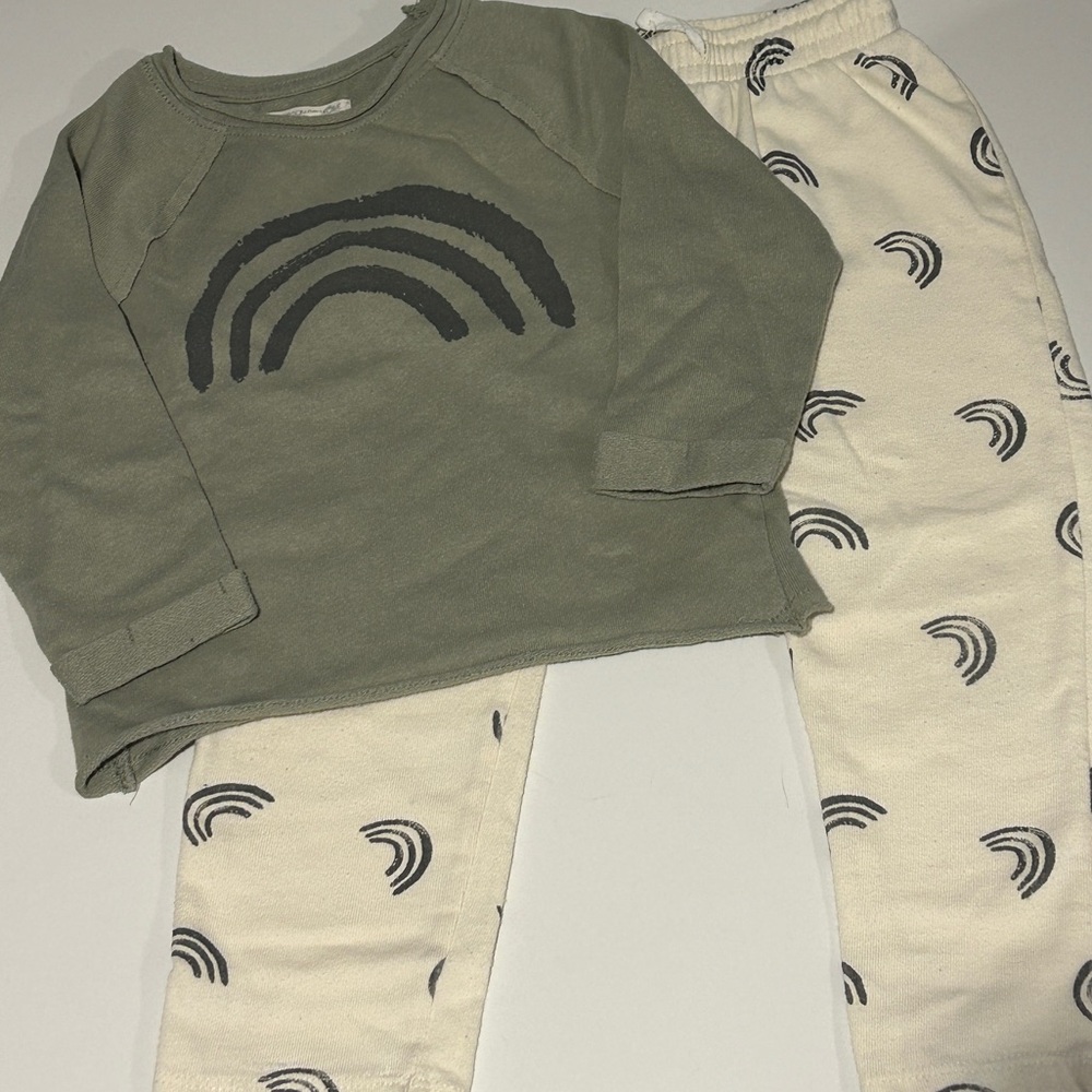 H&M Kids Green and Cream Rainbow Set